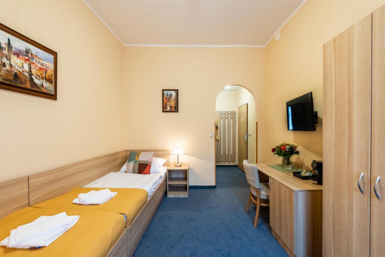 Hotel Libero Praga Esterno foto